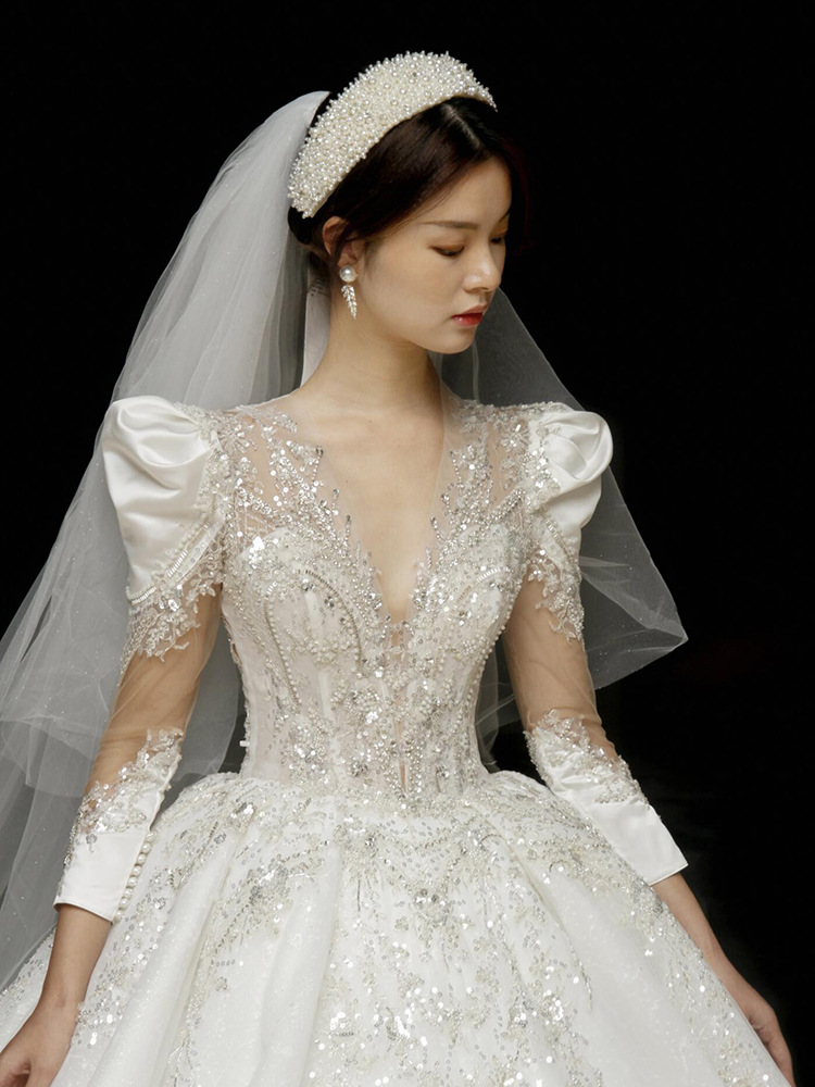 2021新款重工主婚纱长袖v领一字肩新娘仪式奢华宫廷大拖尾冬季女