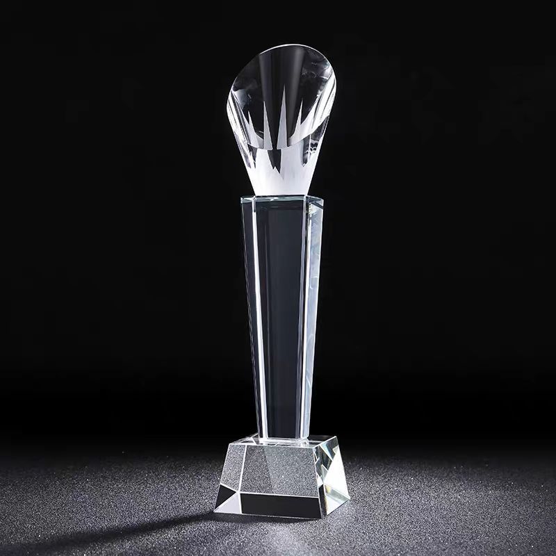 厂家批发奖杯水晶马蹄六斜大拇指树脂奖品刻字比赛奖品