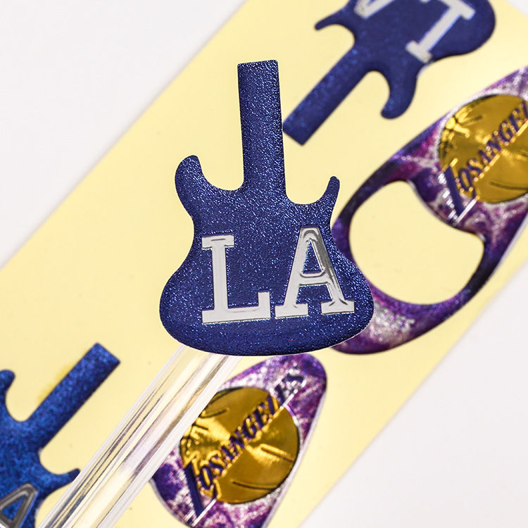 滴塑:金属滴胶/胸牌滴胶/不干胶滴胶/卡通滴胶/标牌滴胶等产品专业