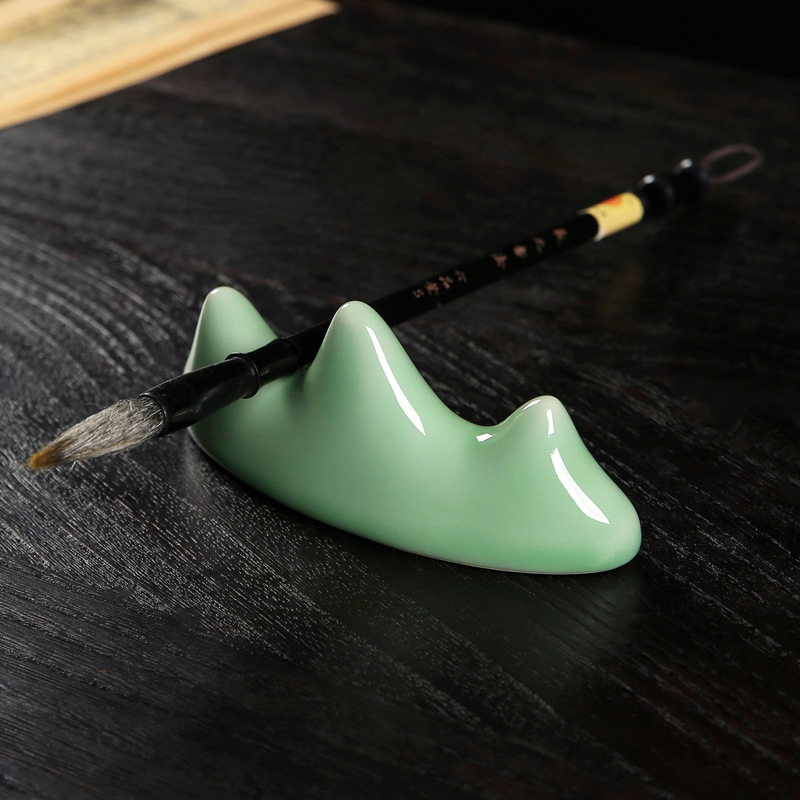 龙泉青瓷文房四宝毛笔架笔搁三指笔架笔山陶瓷小号小学生初学者用