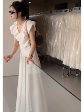 FL231606夏季新款白色连衣裙女2023气质感法式赫本风长裙
