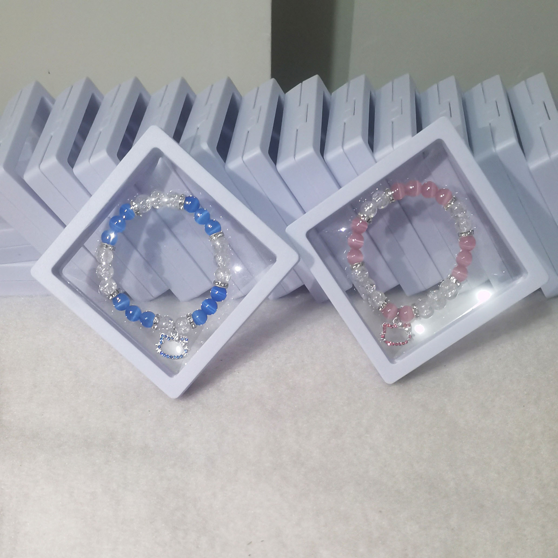 新款可爱猫咪猫眼石情侣手串卡通三丽鸥kt猫串珠学生闺蜜礼物手链