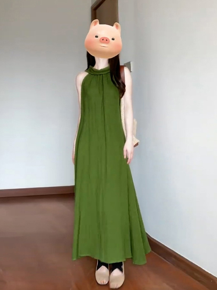 法式绿色无袖挂脖连衣裙子女夏季2024新款海边度假高级感气质长裙