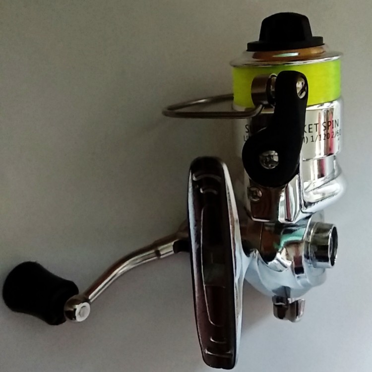 钓鱼竿轮子手摇迷你100型金属主体小纺车轮钢笔竿用鱼线轮渔摇轮