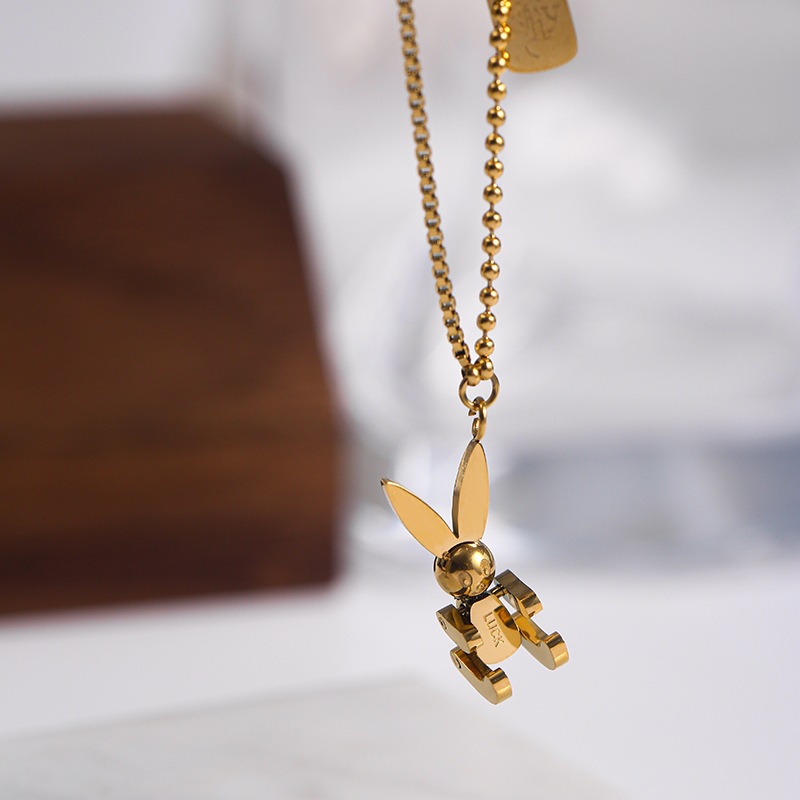 欧美时尚创意卡通机械兔项链女钛钢不掉色科技风可活动兔子锁骨链