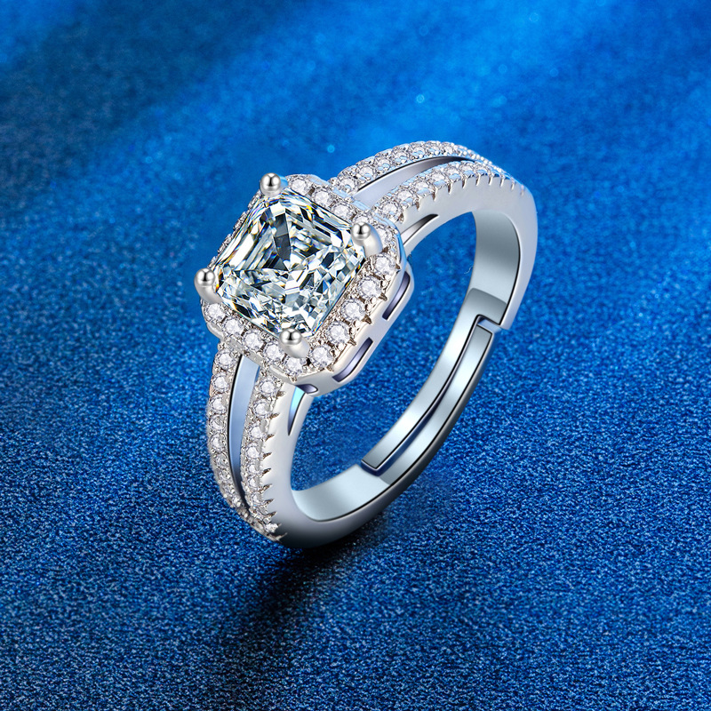 方钻豪镶仿莫桑钻戒指女小众轻奢气质镶钻戒指情侣婚戒跨境专供