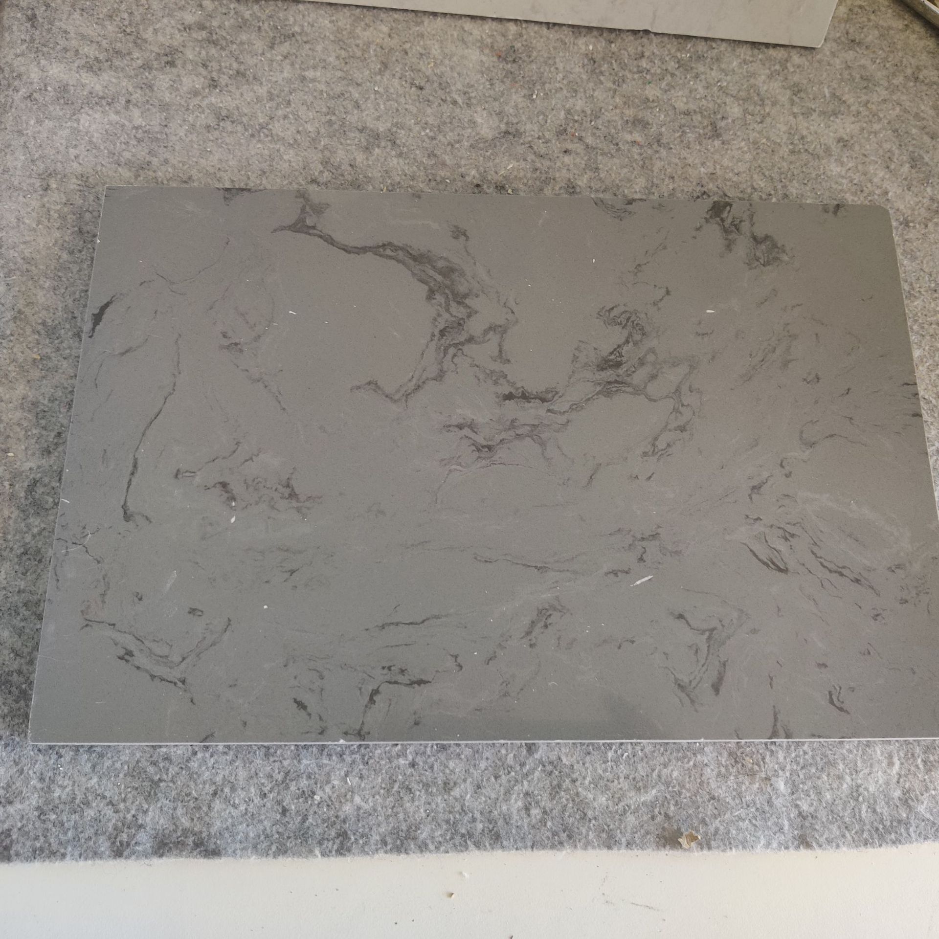 店铺家具卖场商业空间浅色灰色仿大理石纹人造石地面墙面铺贴定制