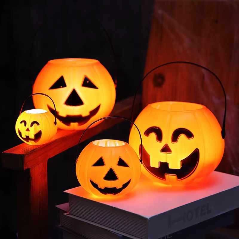 1pkn Halloween Pumpkin Lamp Light-Emitting Children's Portable Lantern Kindergarten Candy Props Horror Witch Scene Decoration