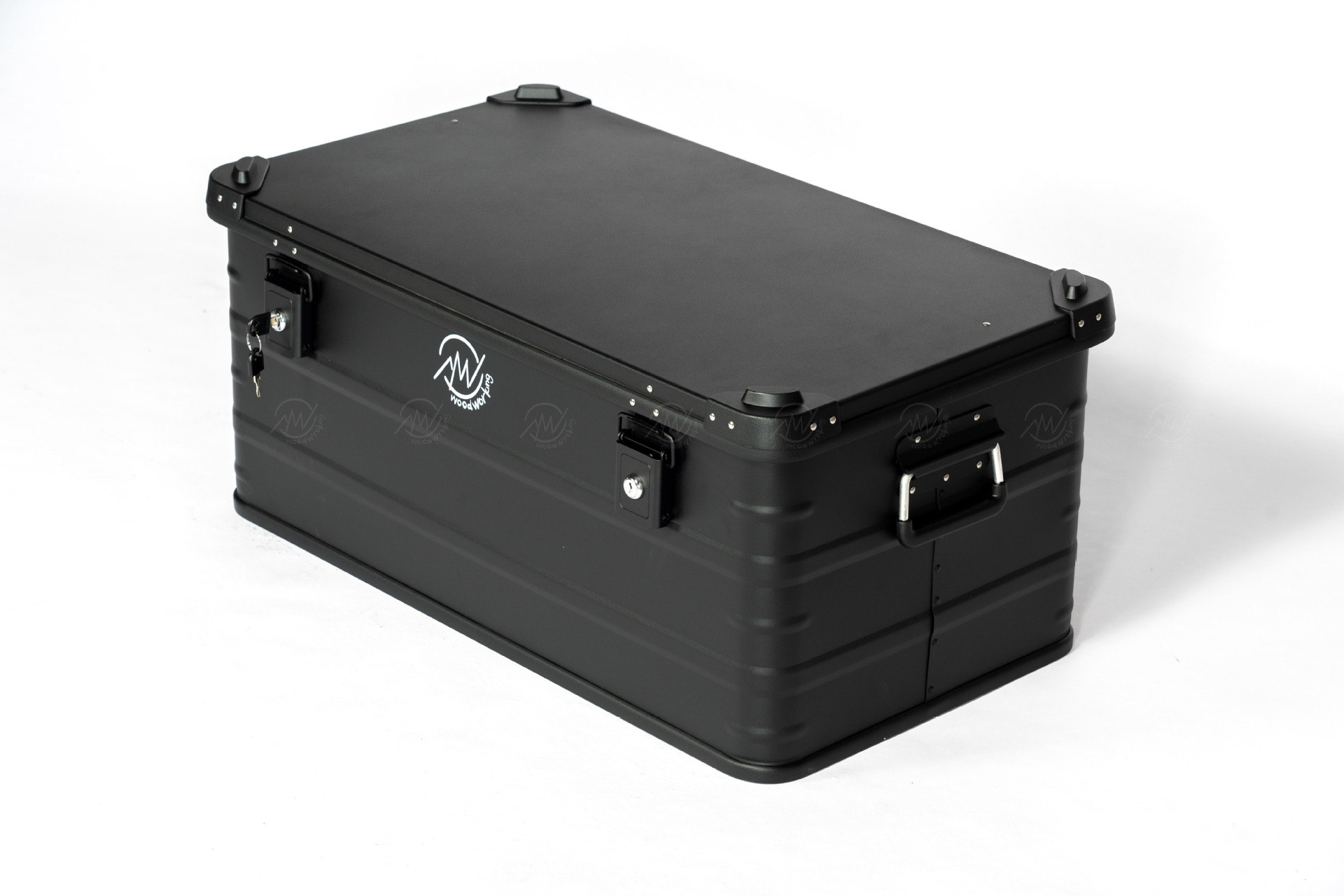 出口日本铝镁合金工具箱户外车载装备铝箱大容量收纳箱露营车尾箱