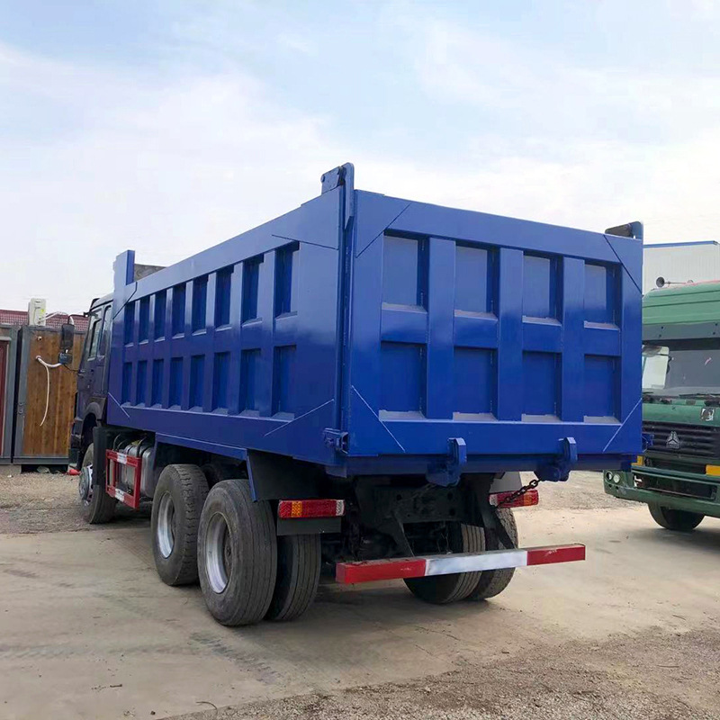 厂家出售二手豪沃后八轮自卸车 371马力矿用工程货车 颜色可订