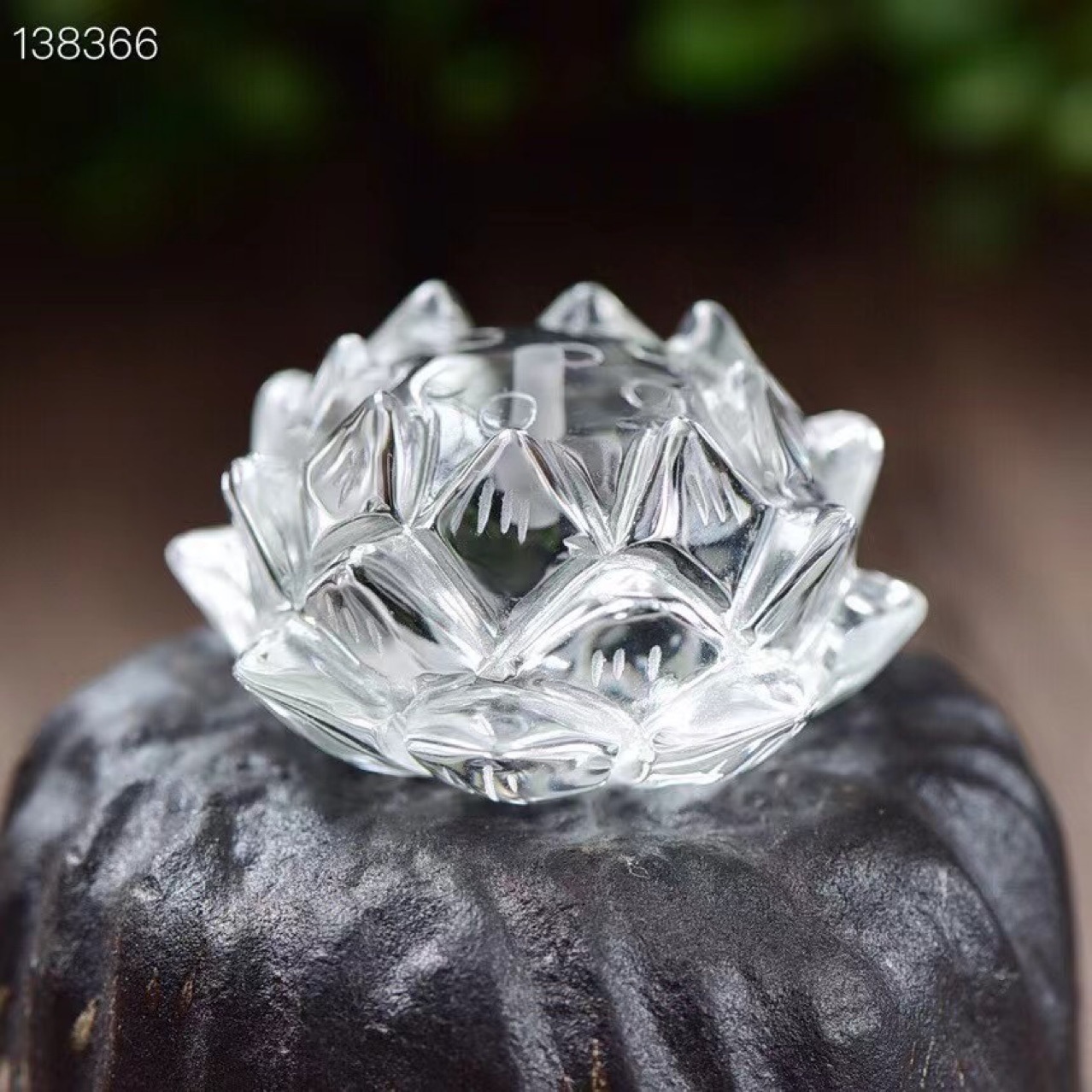 天然白水晶莲花香插小摆件,颜色鲜艳亮丽尺寸:42*25mm左右