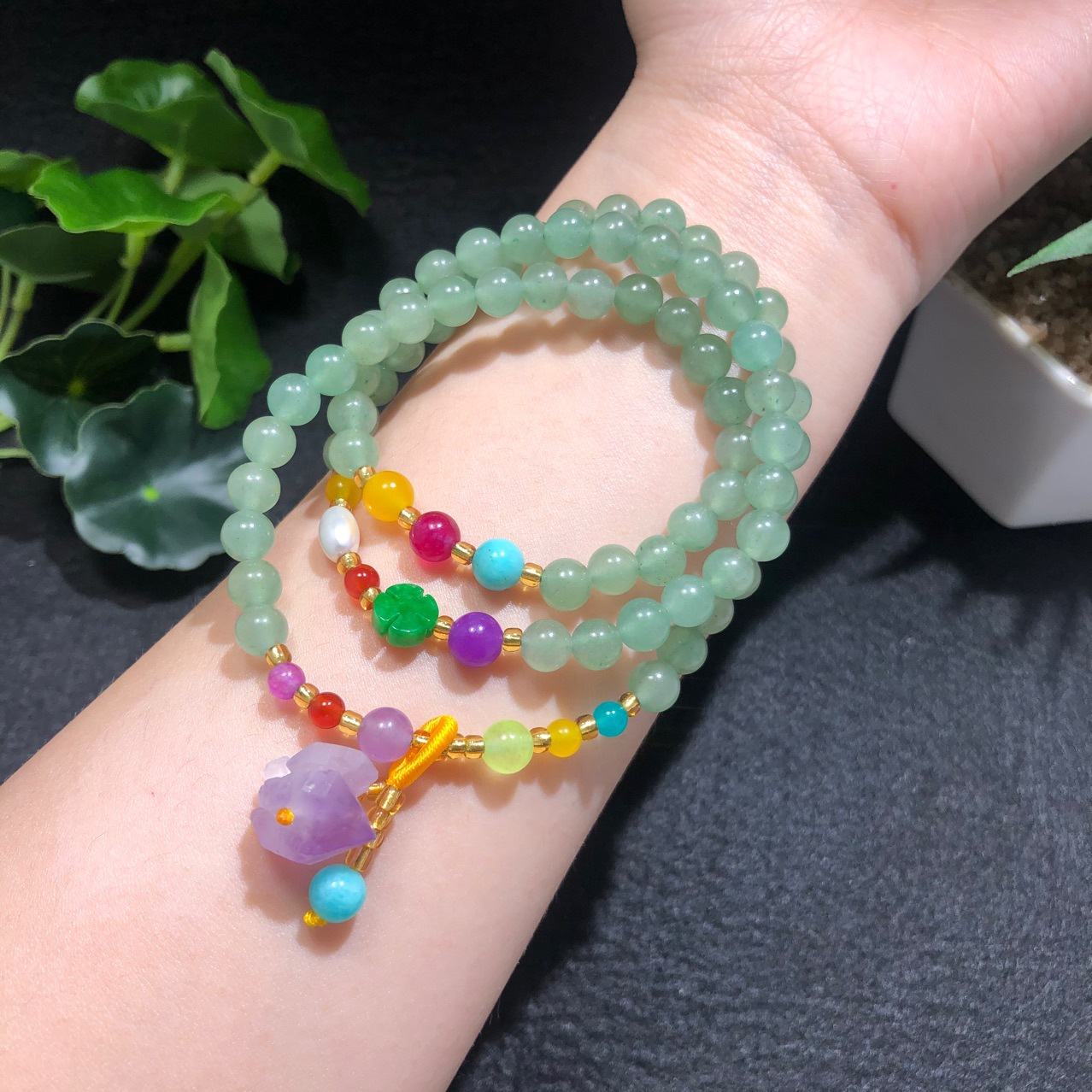 新品东陵玉三圈手链搭配贝珠玛瑙紫晶原始吊坠手串手饰时尚简约