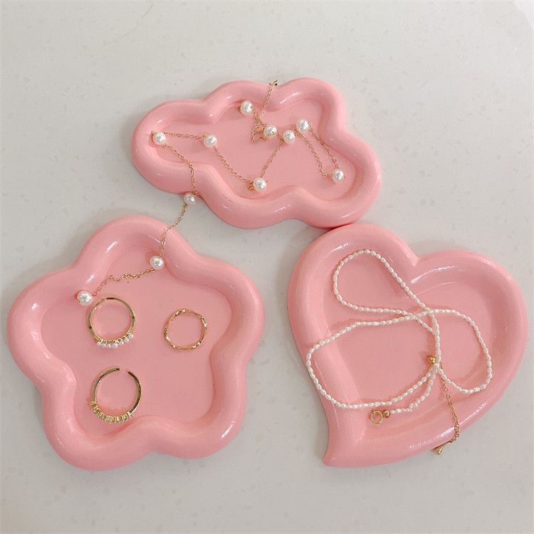 Cross-Border Ins Cute Heart-Shaped Jewelry Plate Storage Tray Clouds Plate Cup Mat Creative Home Resin Decoration Props