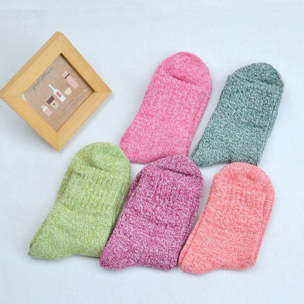 Wholesale Autumn and Winter Thick Warm Solid Color Socks Parallel Line Middle Tube Cotton Socks Women's Socks Women's Socks Rabbit Wool Socks