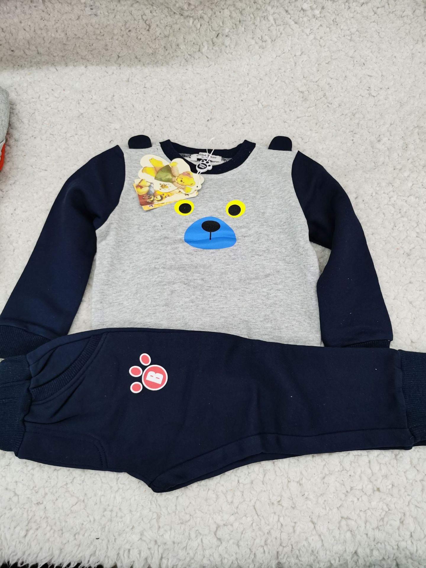 工厂批发韩国小熊p家男女儿童休闲套装男女童运动套装宝宝棒球服