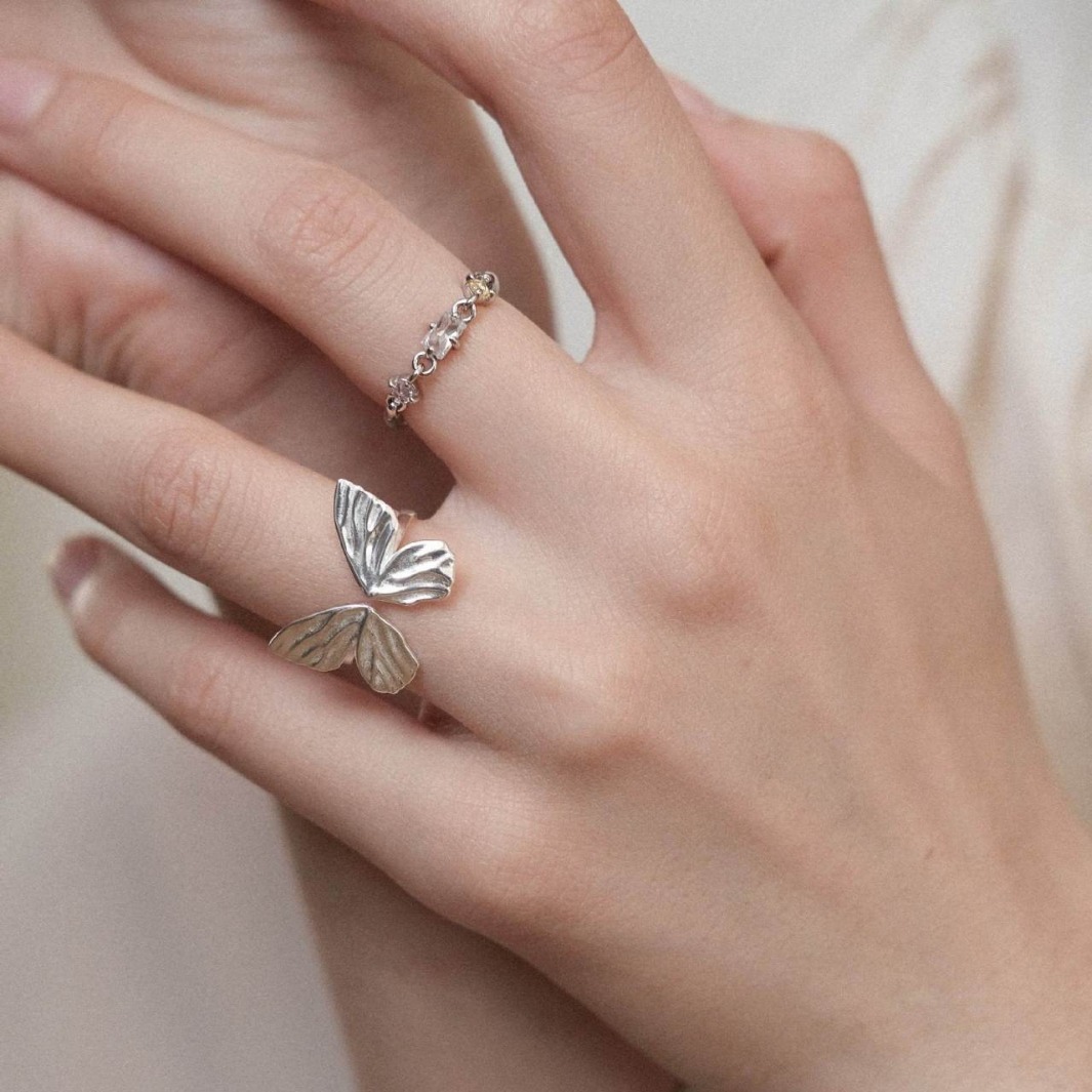 Sweet Cool Butterfly Ring Female Refined and Simple Elegant All-Match S925 Silver Opening Ring Ins Niche Index Finger Ring Fashion