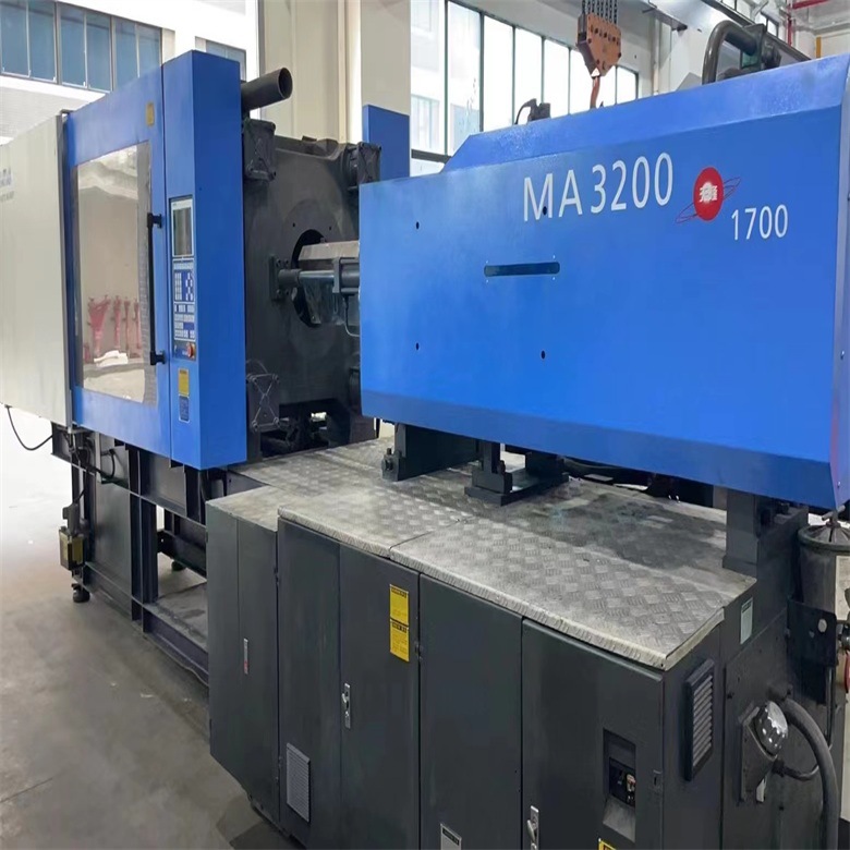 二手海天320吨伺服注塑机