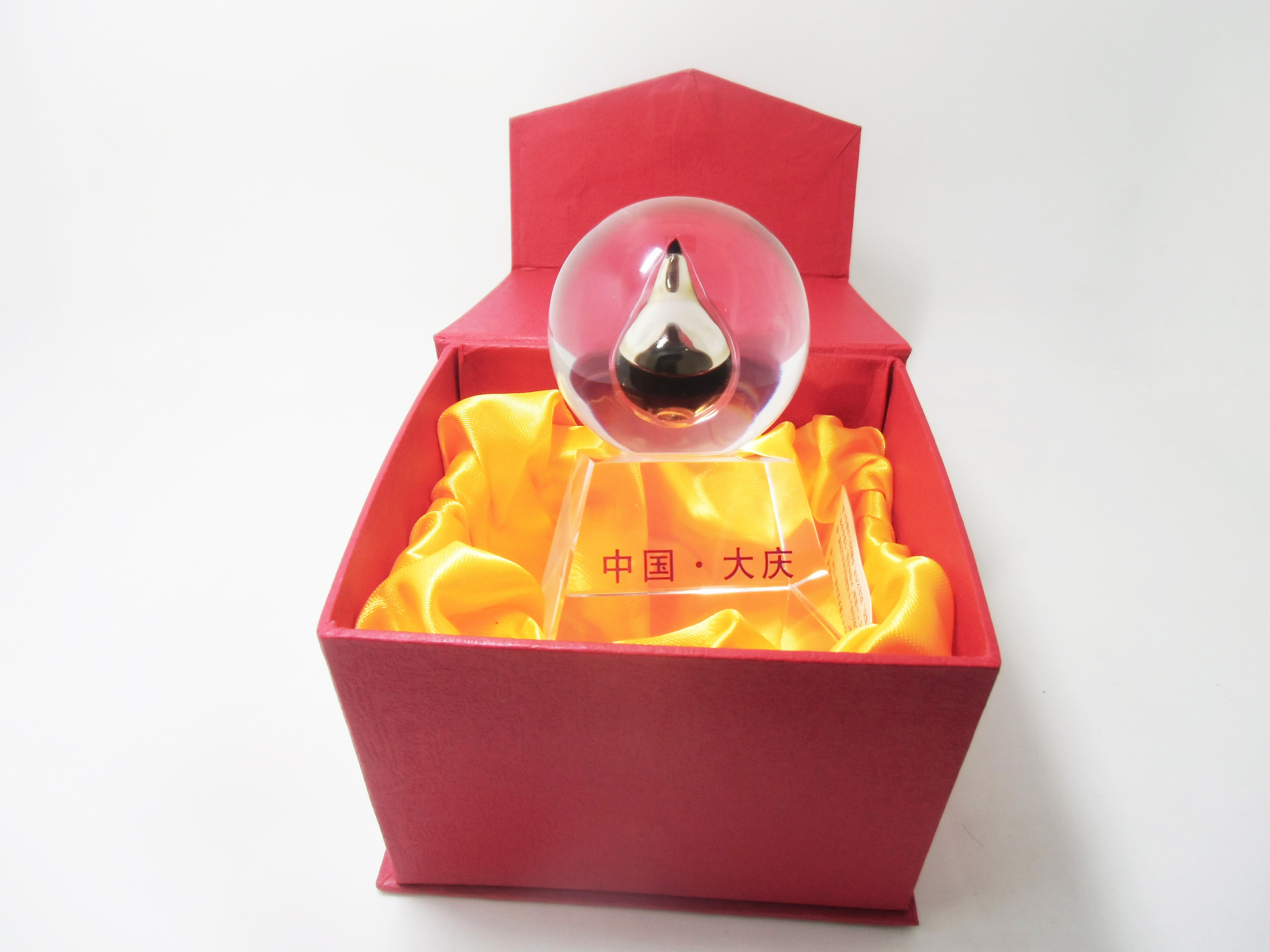 现货直销大庆一滴油油田礼品简约商务纪念品- 团圆特色水晶