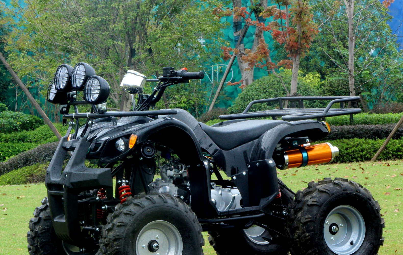 小公牛沙滩车四轮越野摩托车汽油成人全地形4轮山地atv场地125cc