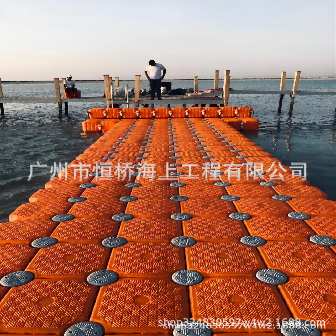 游艇码头摩托艇码头皮划艇码头赛艇码头水上浮筒平台龙舟赛事码头