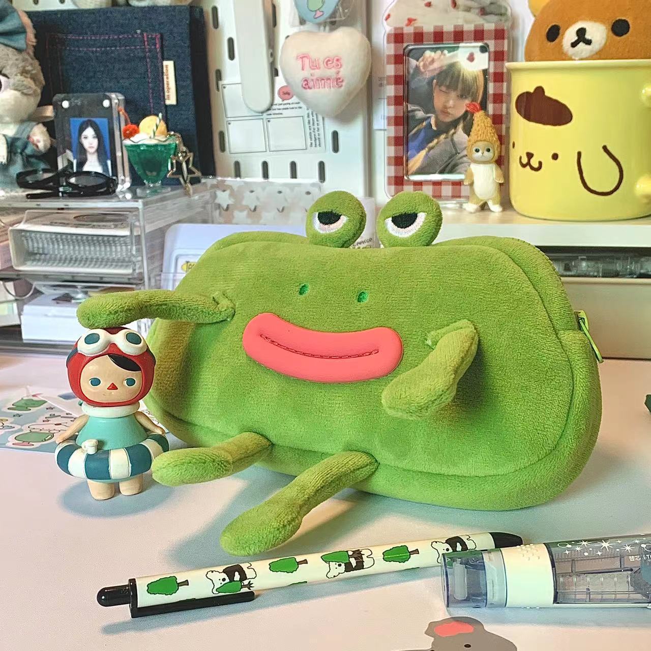 Funny Quirky Big Mouth Frog Plush Pencil Bag Ugly and Cute Large Capacity Stationery Bag High School Student Student Pencil Case Stationery Box