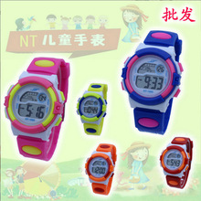 电子表 儿童手表 小号男孩女孩多功能七彩夜光表促销礼品电子手表