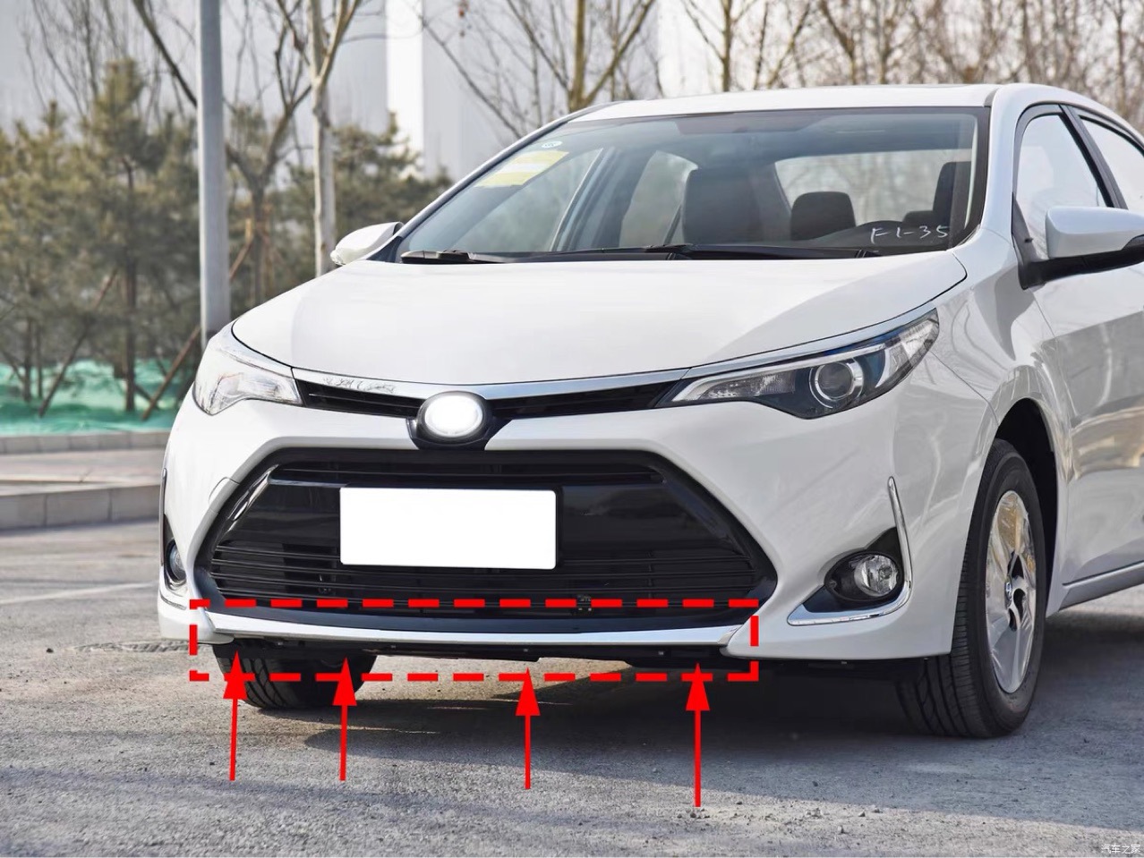 适用17 18款雷凌185前杠下中网亮条前保险杠下格栅通风网电镀饰条