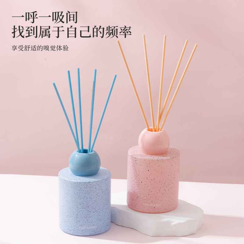 aromatherapy bottles simple glass bottle household living room bedroom and toilet decoration screw mouth incense bottle diffuse storage bottle