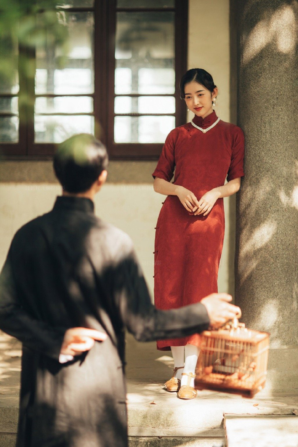 影楼拍照主题服装摄影街拍款情侣写真女民国复古旗袍中国风艺术照