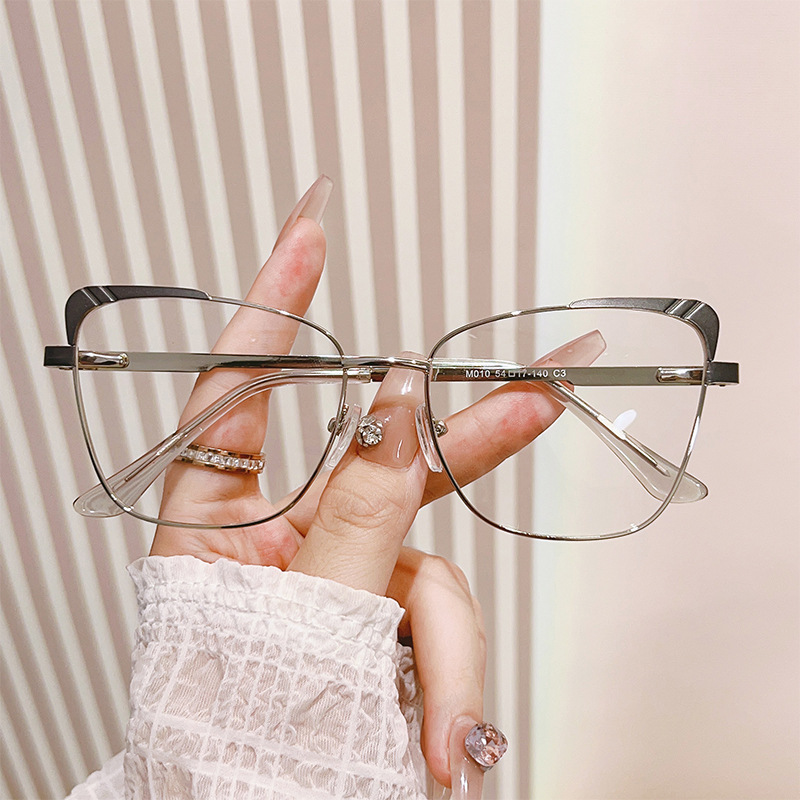 New Anti-Blue Ray Plain Glasses Fashion Metal Frame Korean Retro Fashion Small Fresh Female Glasses with Glasses Option