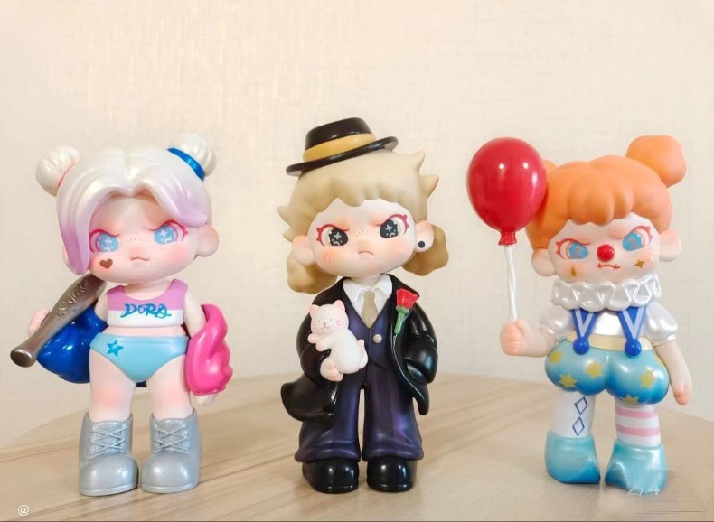 正版dora二代生人勿近系列盲盒珍藏手办车载公仔摆件个性创意礼物