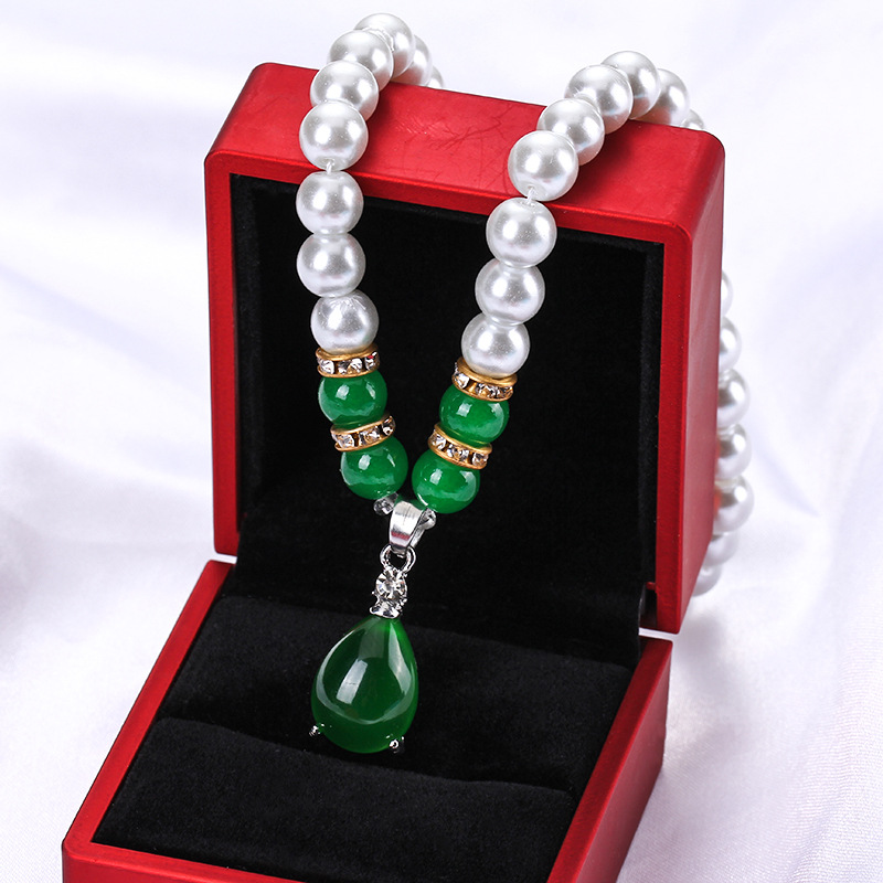 Synthetic Pearl Necklace for Women to Give Mom Korean Style Simple Middle-Aged and Elderly Mother's Day Clavicle Necklace Temperament Wild Color Retention