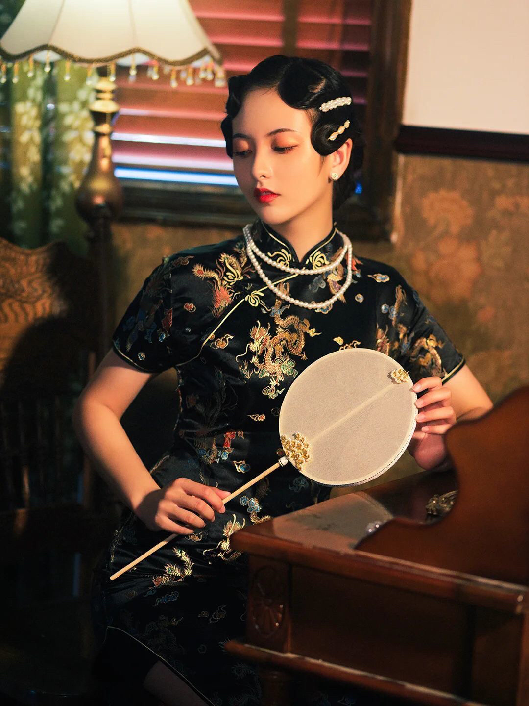 军阀太太旗袍蚀骨新款年轻款时尚少女复古民国风长款性感黑色