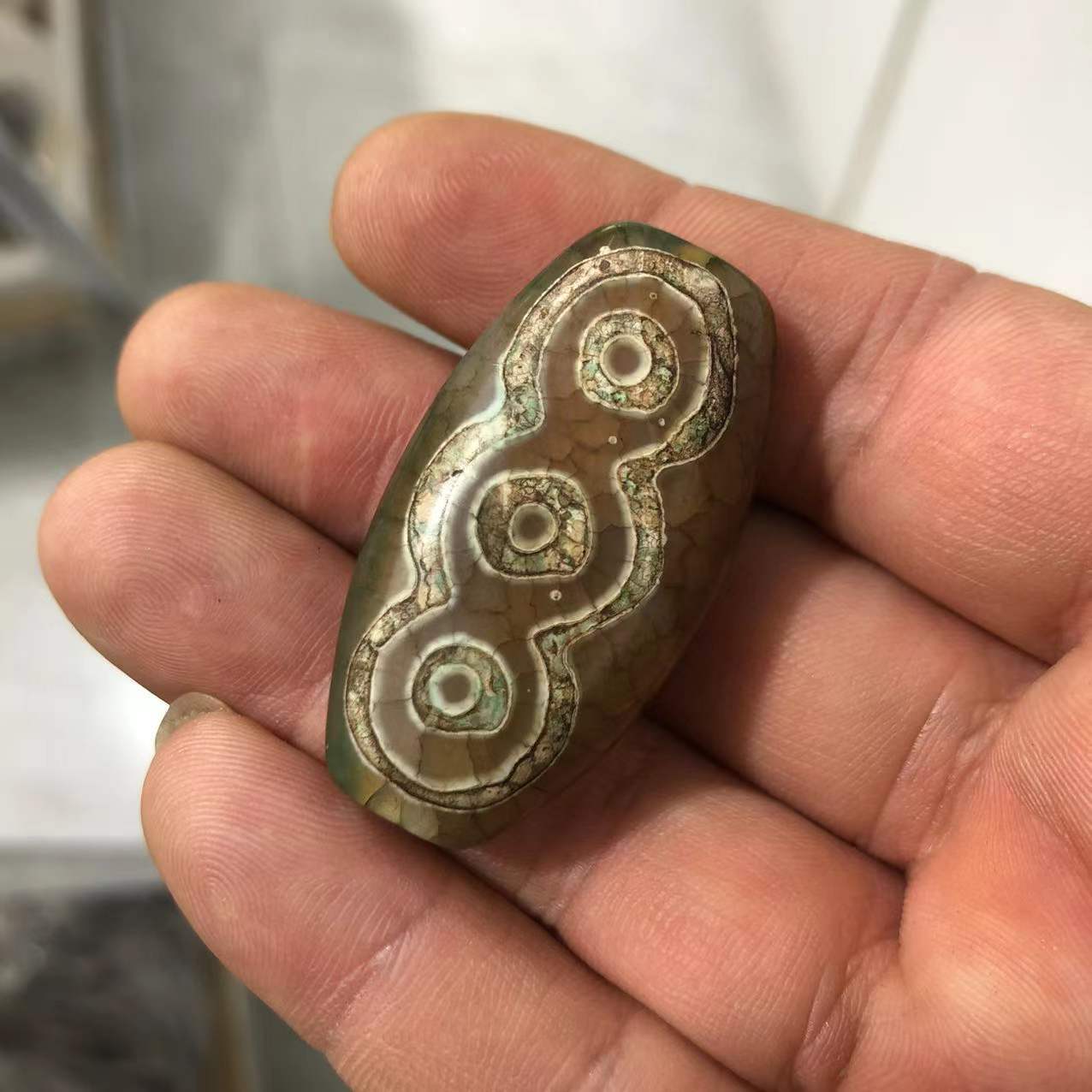 藏传玛瑙六眼风化龙纹老天珠散珠长筒珠吊坠毛衣链玉坠