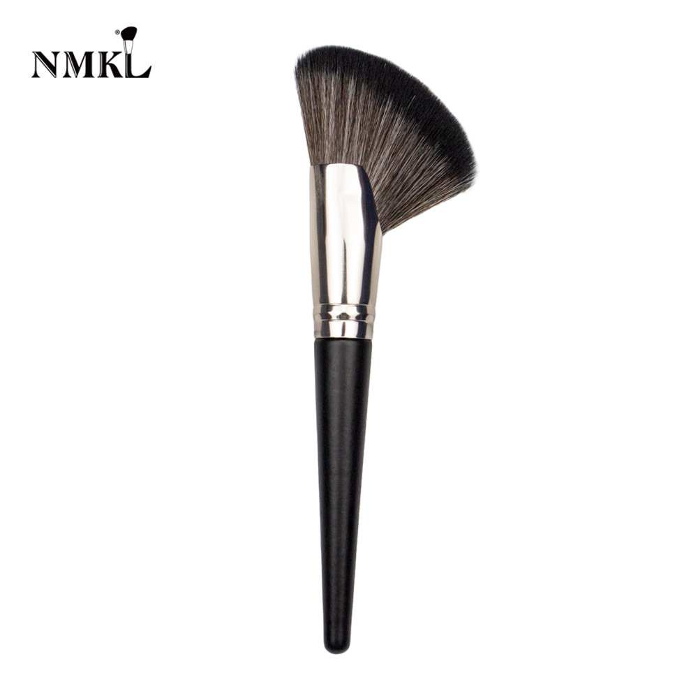 大号暗影刷多功能刷子emma推荐72号同款蓬松镰刀修容刷侧影刷