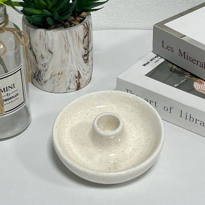 simple ins creative bright glaze ceramic candlestick burning plate nordic trendy decorative high-grade decoration candlestick wholesale