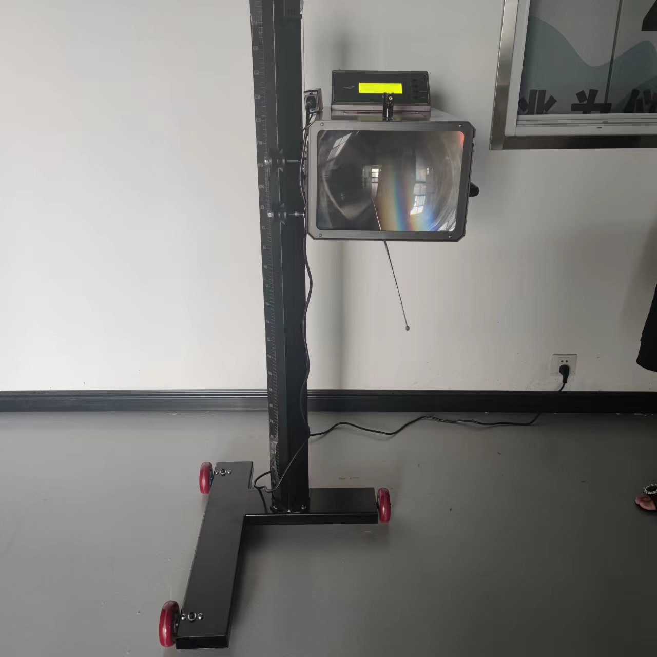 mqd-3c机动车前照灯远近光手动检测仪 机动车大灯灯光强度测试