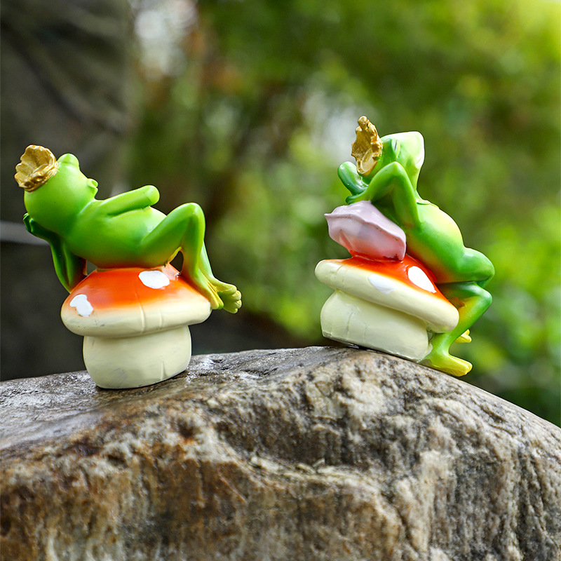 Cross-Border New Cute Frog Mushroom Resin Decorations Garden Bonsai Decorations Miniature Desktop Sculpture