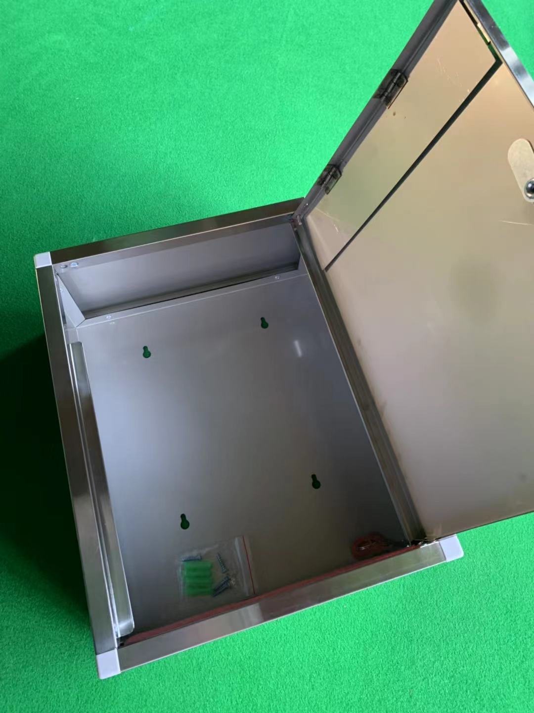 家用不锈钢储物箱柜子带锁可壁挂墙签到资料置物工具箱室户外牛奶