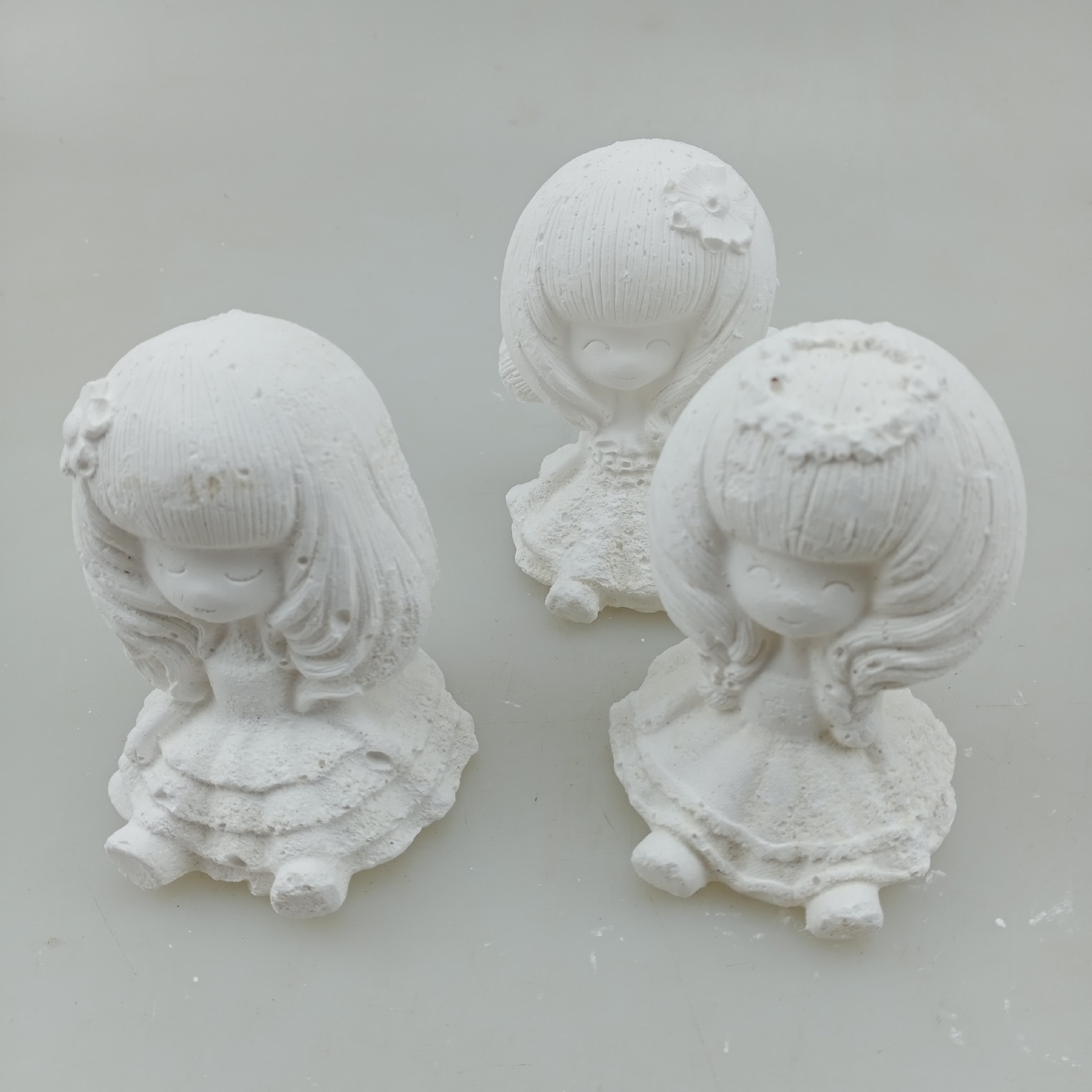 2元批发 学习大桶装石膏小人 描画画玩具 涂鸦 彩绘 沙画水彩娃娃