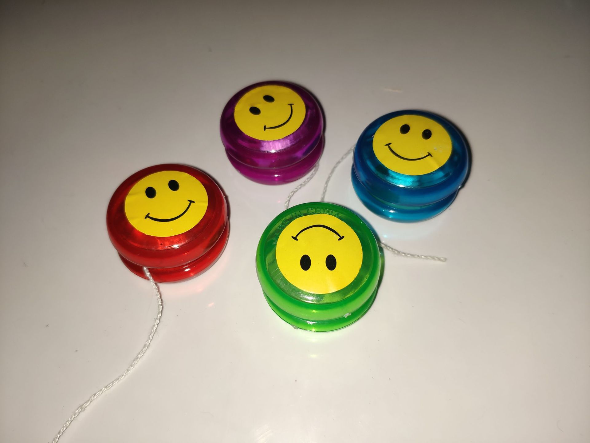 2cm塑料迷你笑脸溜溜球礼品儿童益智玩具透明悠悠球yoyo球-阿里巴巴