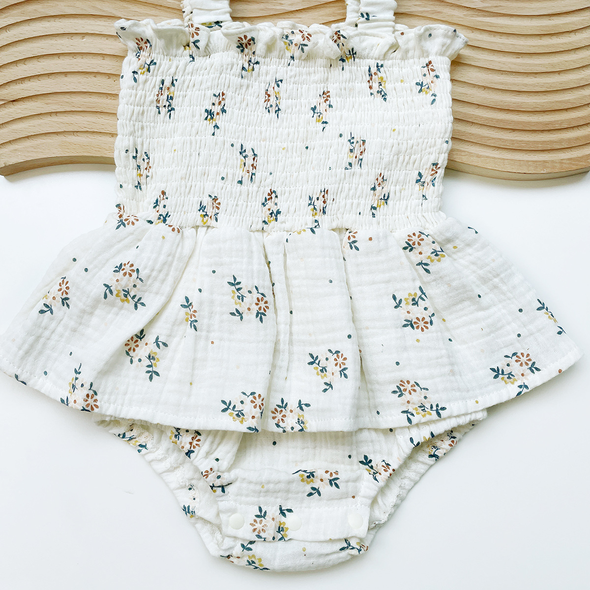 Ins Baby Summer Baby Girl Sweet Floral Romper Dress Sling Sleeveless Sheath Clothes Hundred-Day Banquet Romper with Hat Baby Clothes