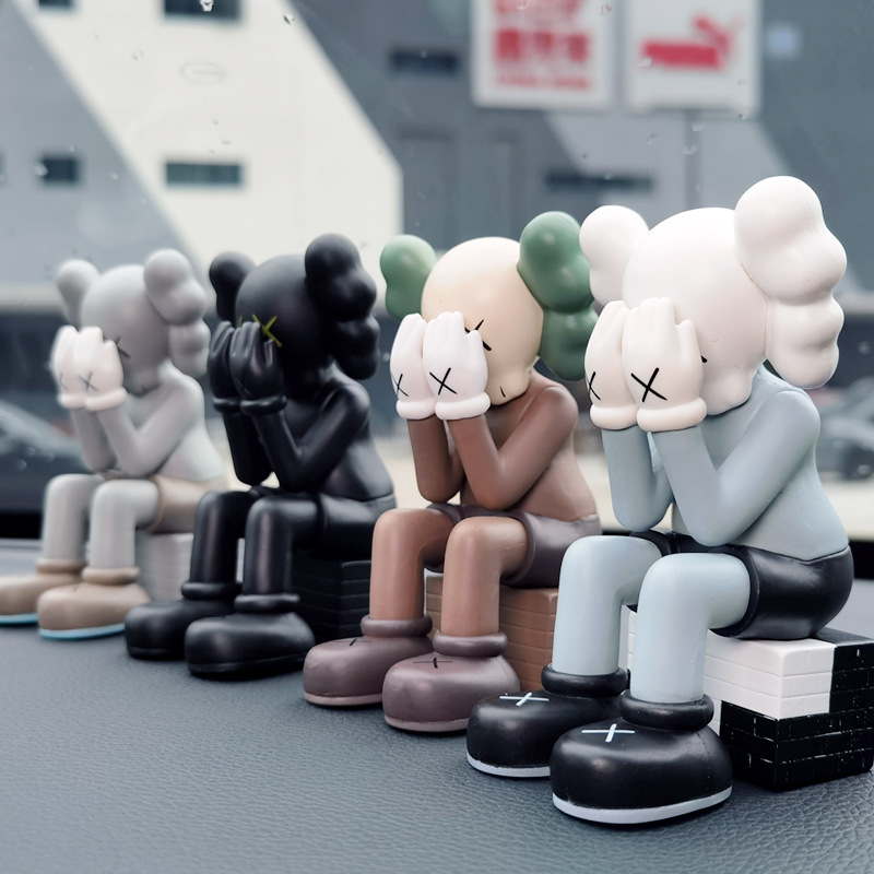 芝麻街捂脸xx眼潮流公仔汽车摆件ins车内装饰可爱创意kaws实心