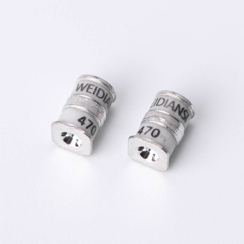 贴片陶瓷气体放电管 防雷管 470v 5x7.6mm体积 3端 gdt smd-阿里巴巴
