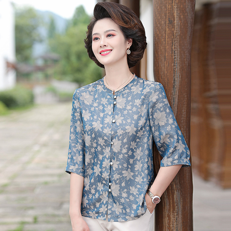 妈妈夏装衬衫中老年人女桑蚕丝中袖t恤开衫奶奶真丝衬衣老人衣服