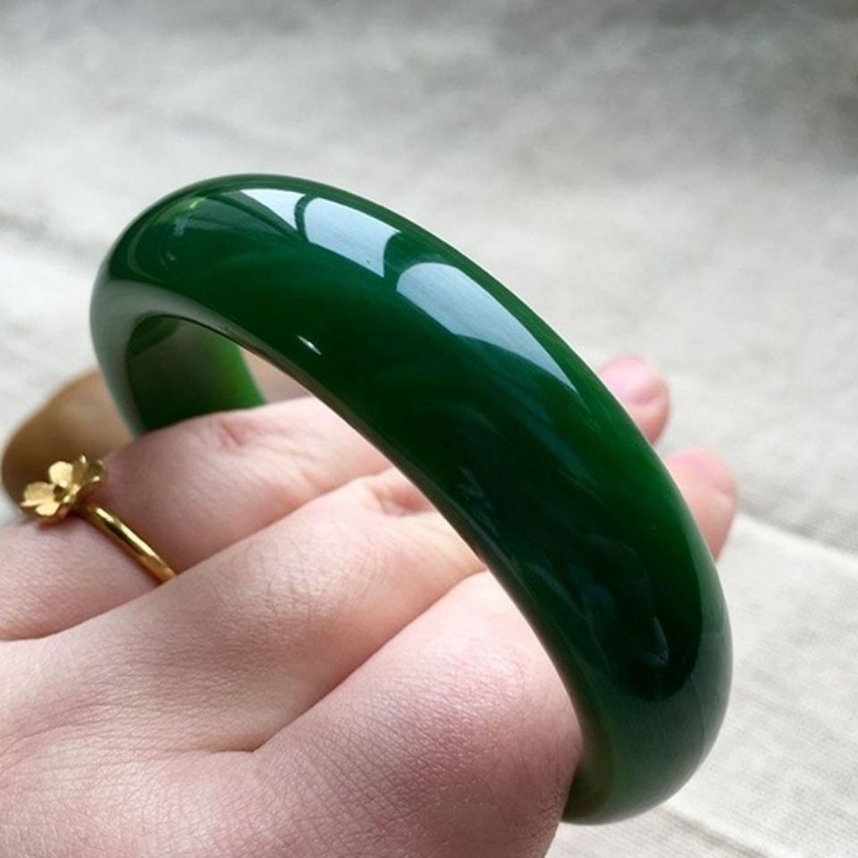 新疆和田碧绿玉菠菜玉手镯新疆玉石手镯玉镯子深绿色加宽加厚