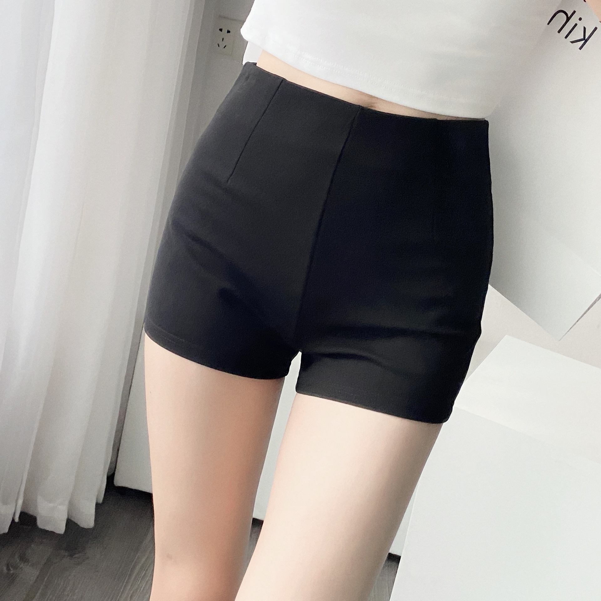 左 边女装休闲直筒裤子2022夏季新款高腰黑色/白色短裤女外穿