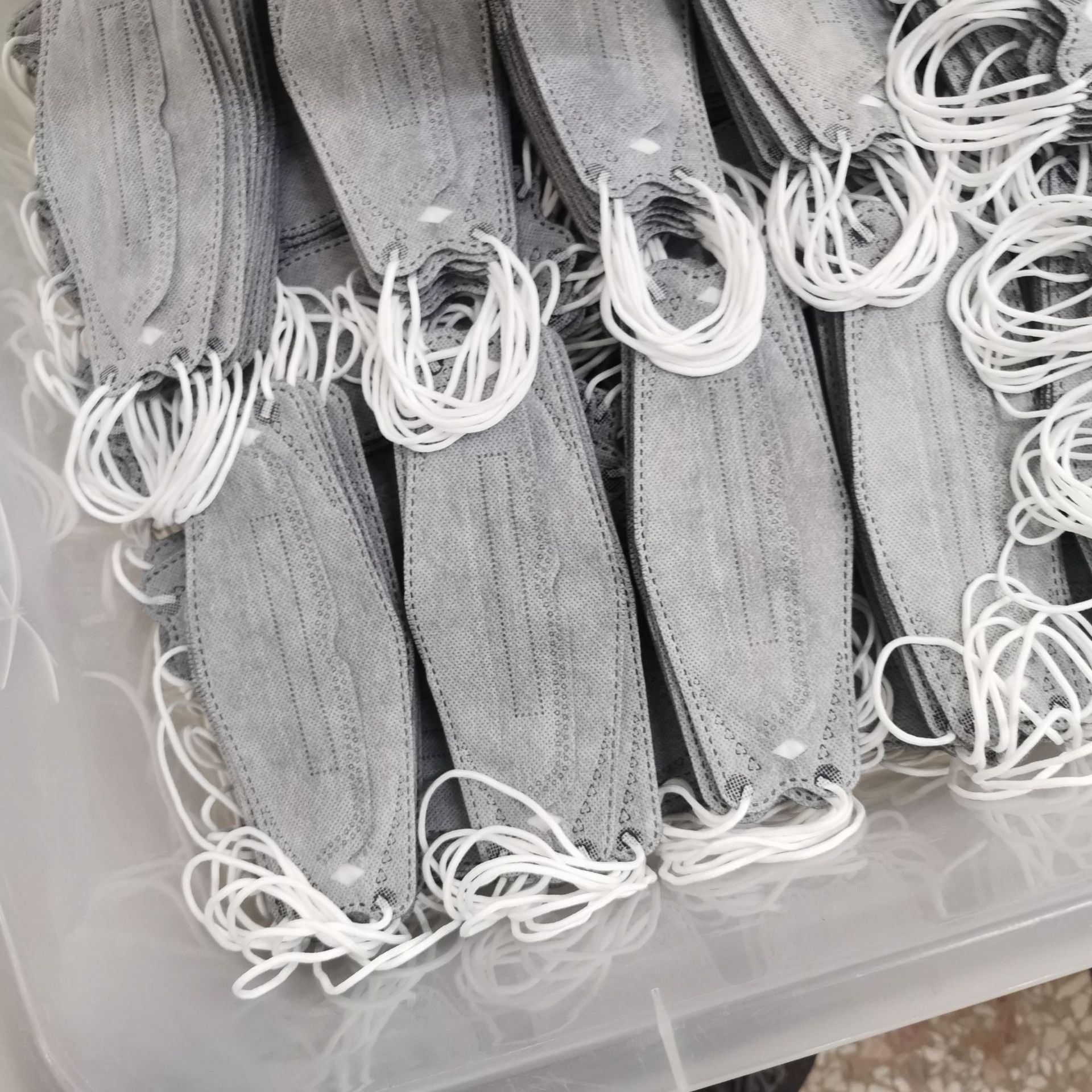 独立包装韩版鱼嘴形kn95标准柳叶形宽扁耳带口罩加厚型电商专供版