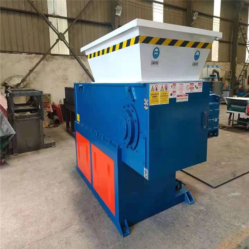 二手机头料单轴撕碎机 塑料薄膜粉碎机 樟树柏树疙瘩头撕碎机现货