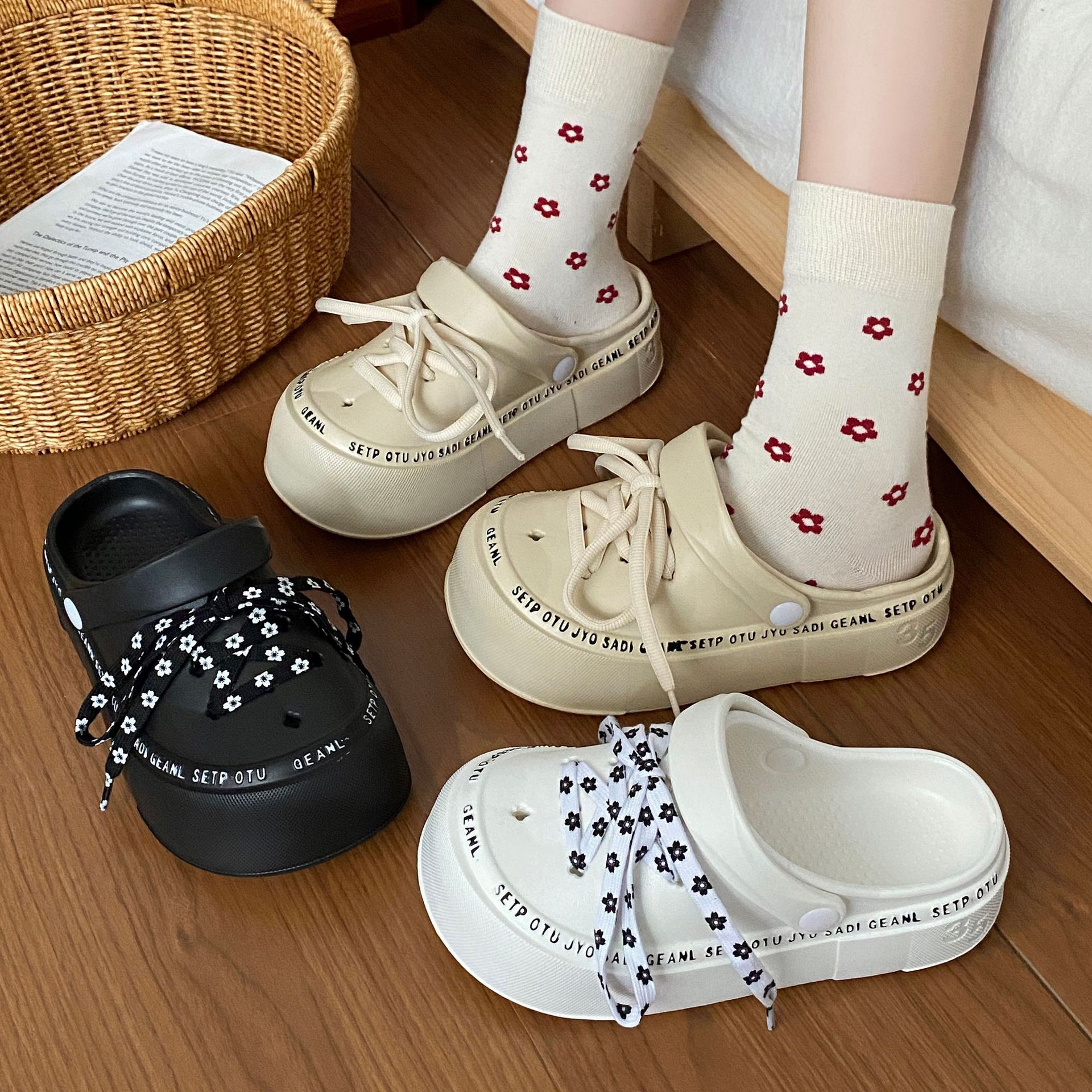 厚底洞洞鞋女夏外穿可爱甜美鞋带半拖跨境沙滩踩屎感包头凉拖鞋女